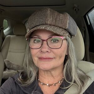 Meet your Posher, Cindy